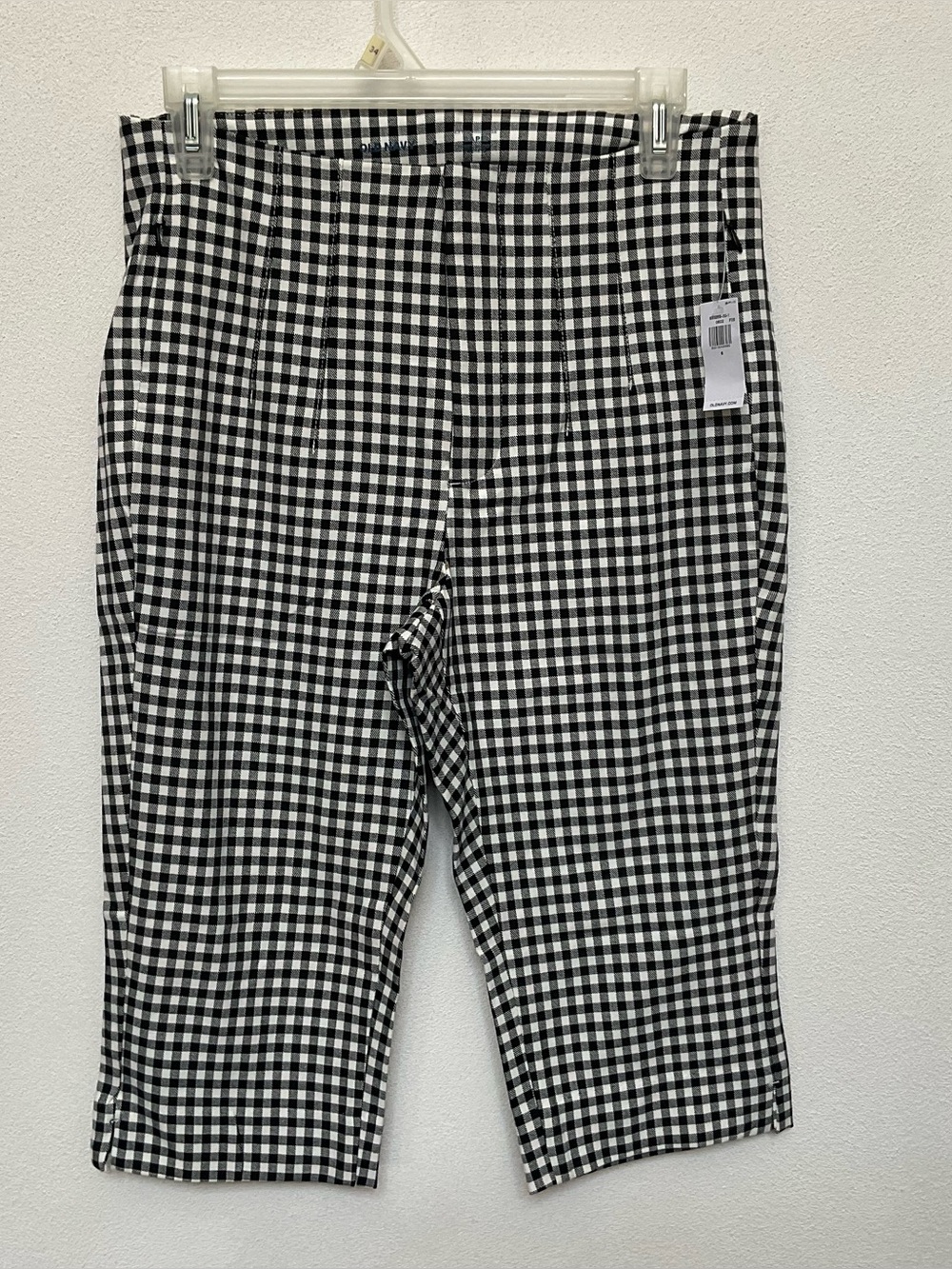 NWT Old Navy Black, White Gingham Extra High Rise Capri Pants Size 6